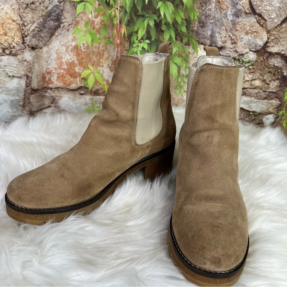 AVELLINI Suede Beige Chelsea Block Heel Ankle Boots, 9 - Picture 3 of 11